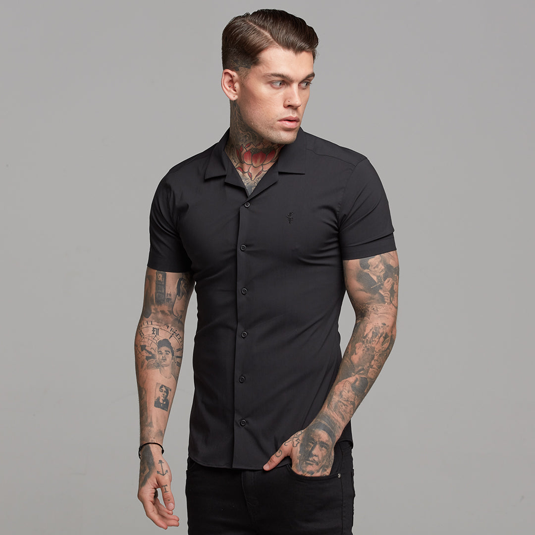 Super Slim Stretch Revere Classic Black Short Sleeve - FS404 (LAST CHANCE)