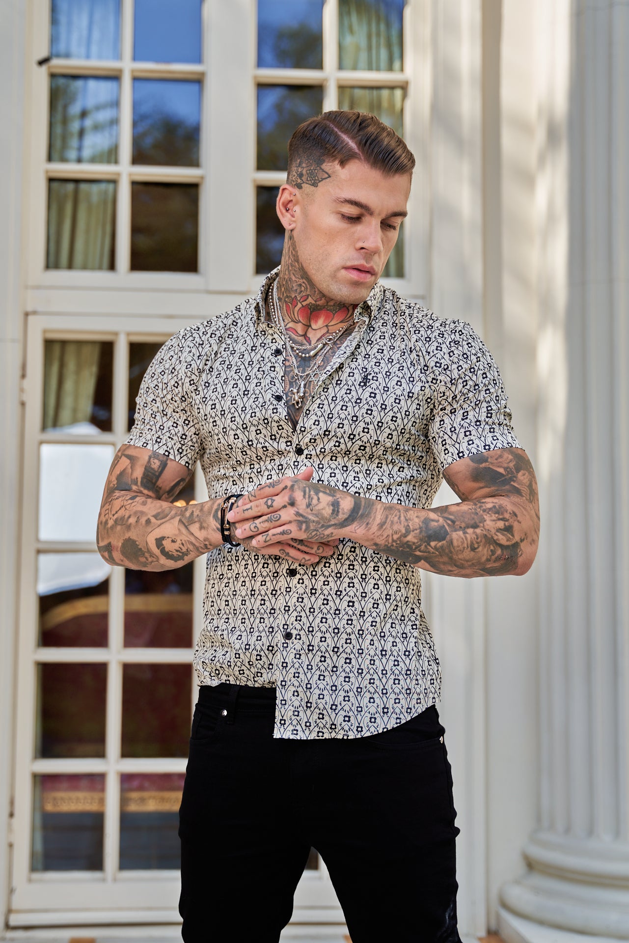 Super Slim Stretch Ecru / Black Geo Flower Print Short Sleeve with Button Down Collar - FS788
