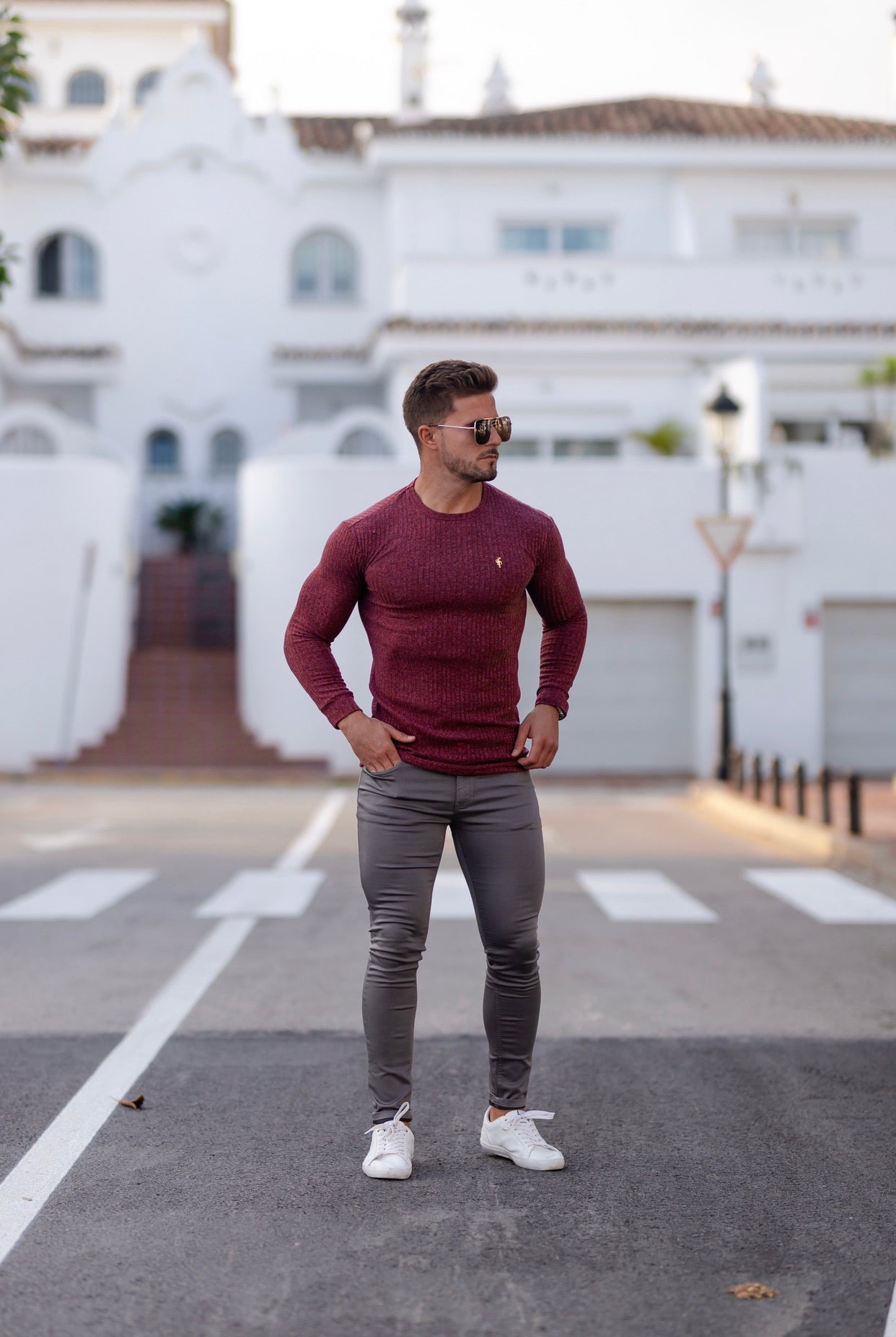 Classic Claret Ribbed Knit Jumper With Gold Metal Emblem - FSH538