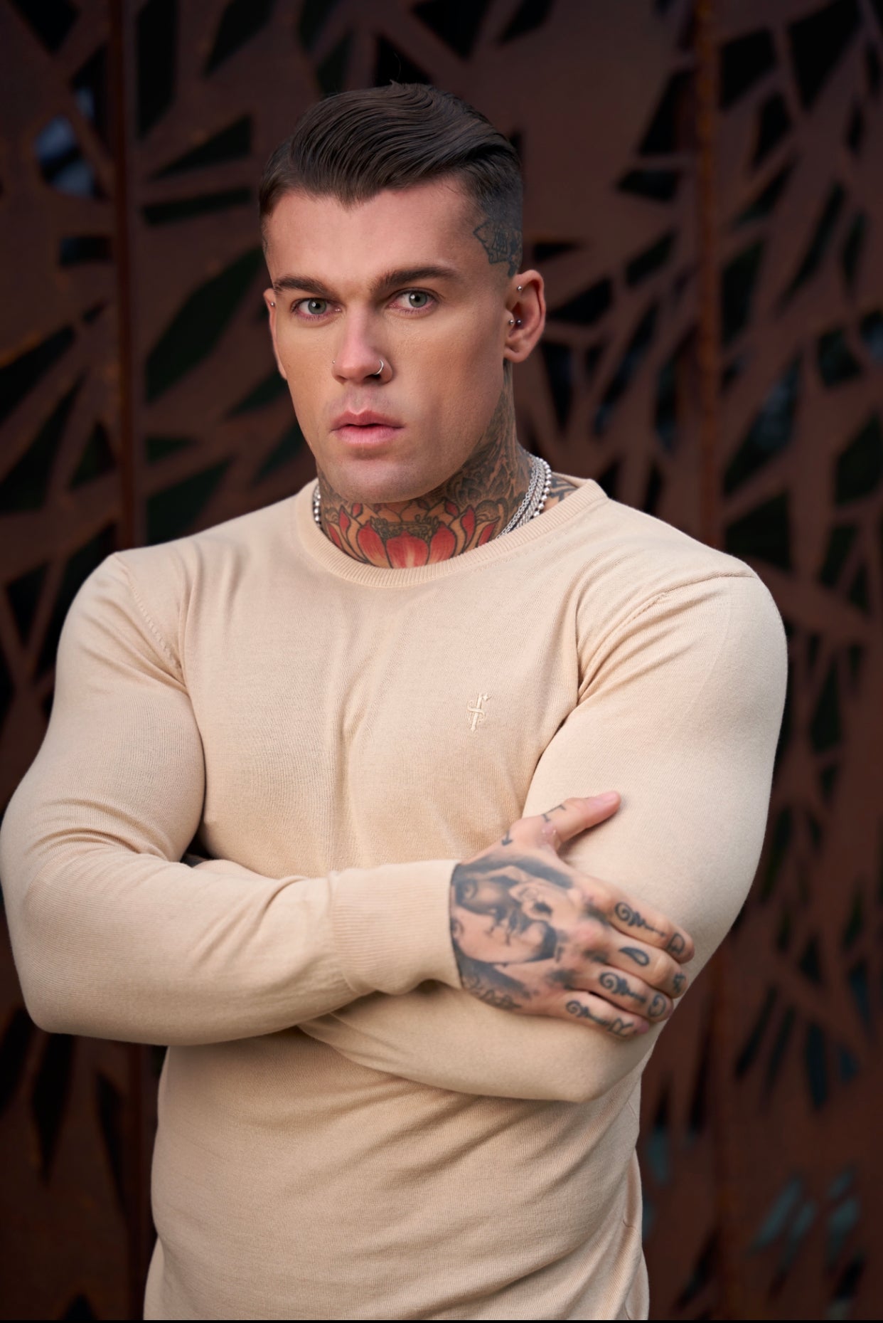 Classic Beige Crew Neck Knitted Jumper with Tonal Emblem - FSH672