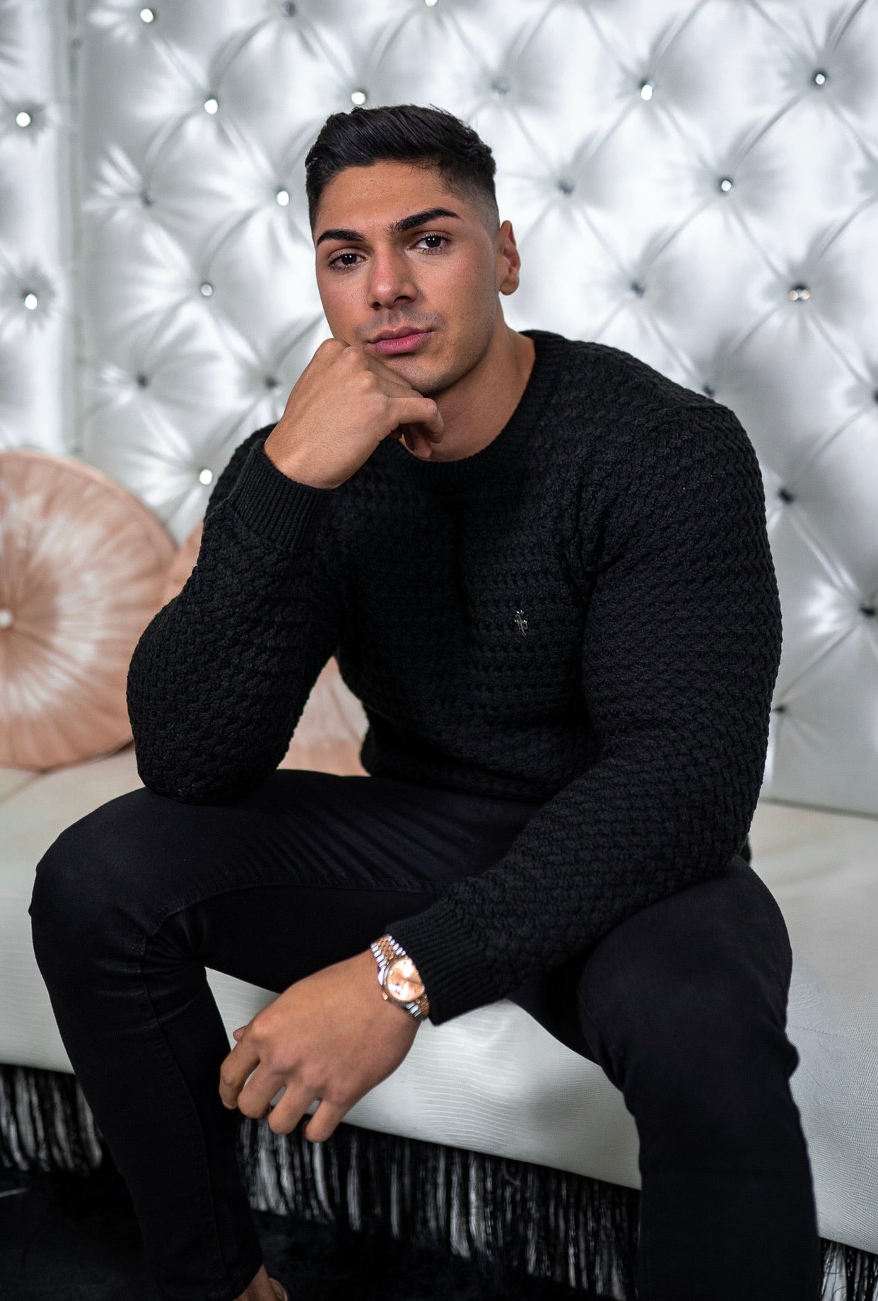 Black Knitted Weave Super Slim Jumper With Metal Decal - FSJ014