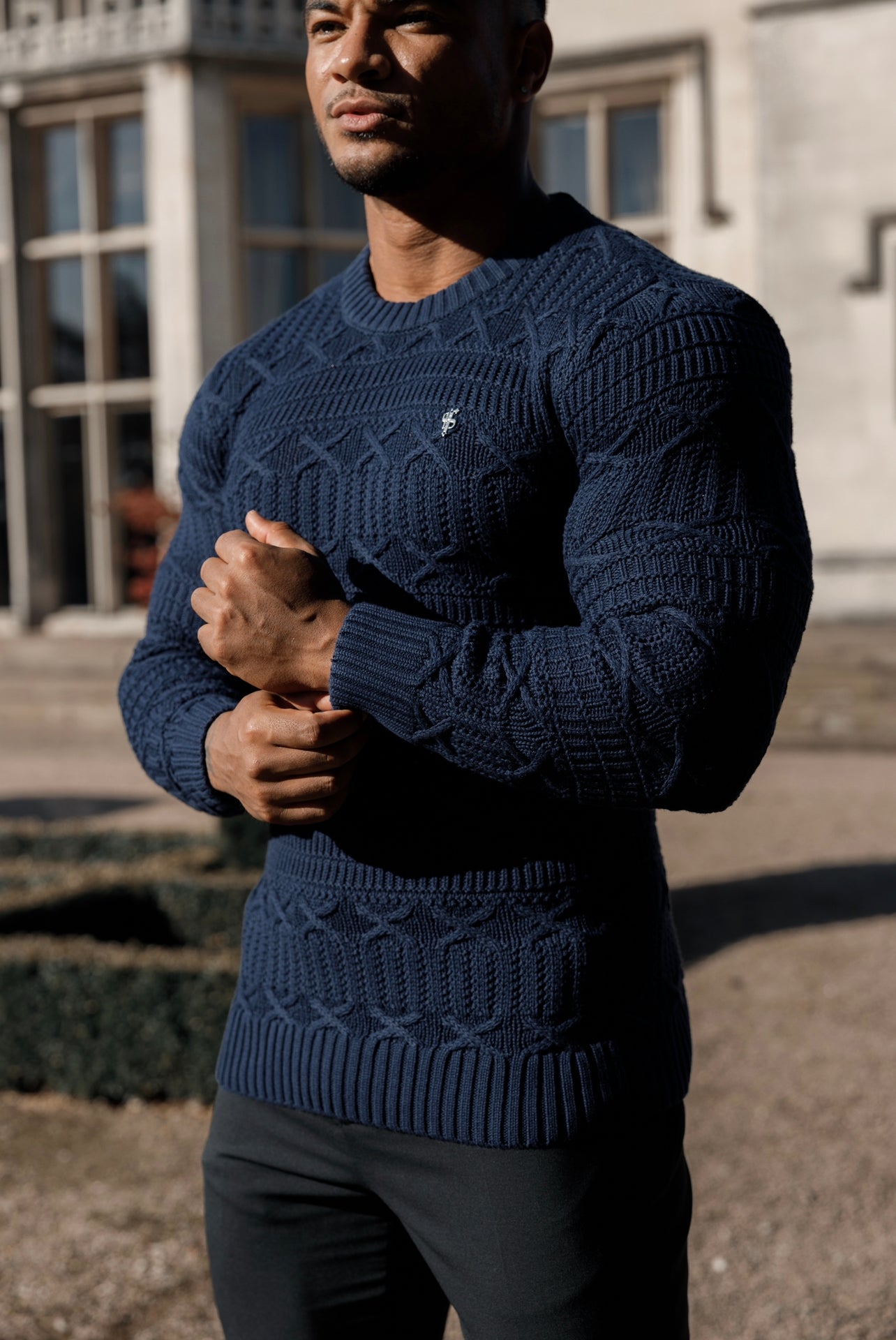 Navy Knitted Cable Link Crew Super Slim Jumper With Metal Decal - FSN069