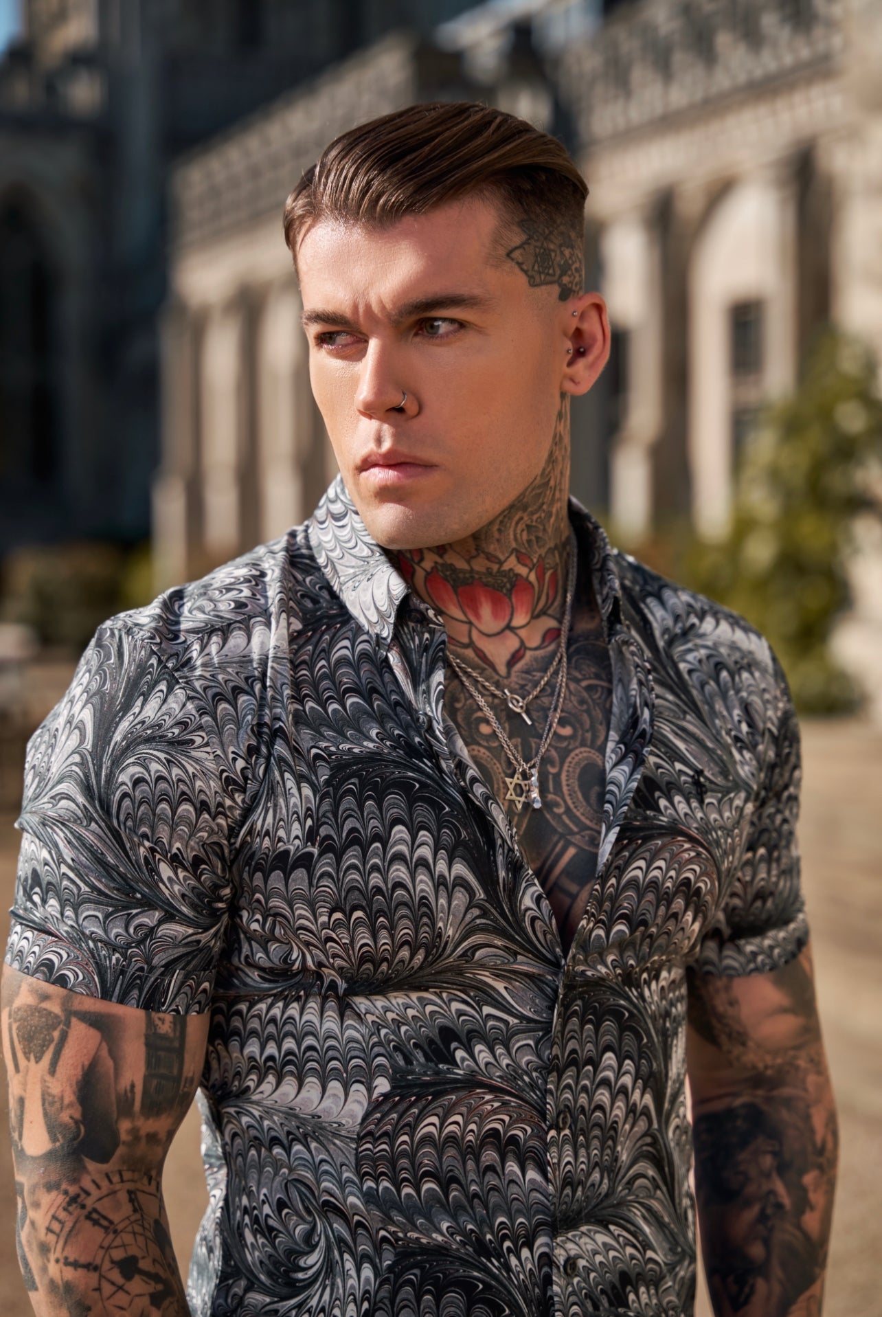 Super Slim Stretch Grey / Black Peacock Print Short Sleeve with Button Down Collar - FS913