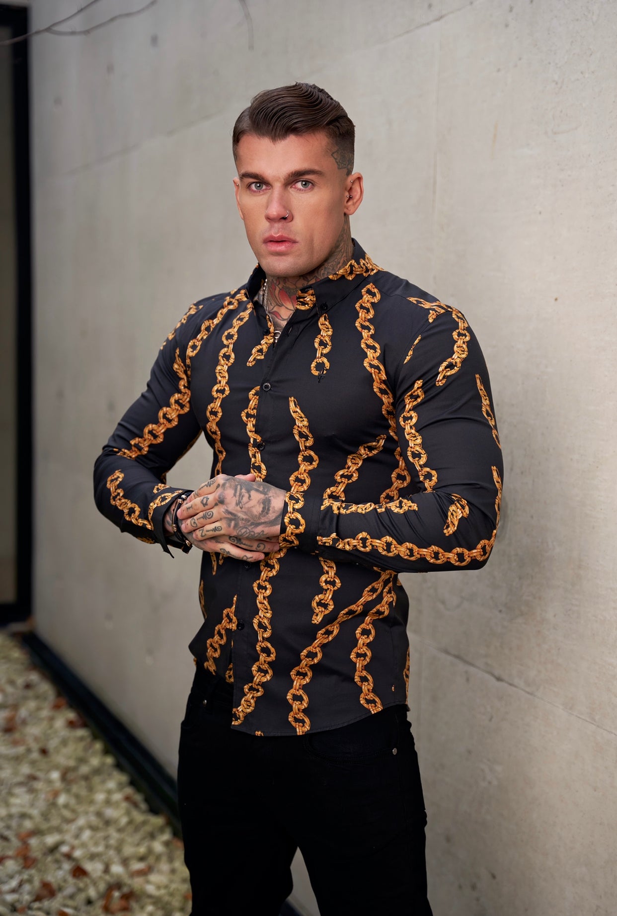 Super Slim Stretch Black / Gold Chain Print Long Sleeve with Button Down Collar - FS856