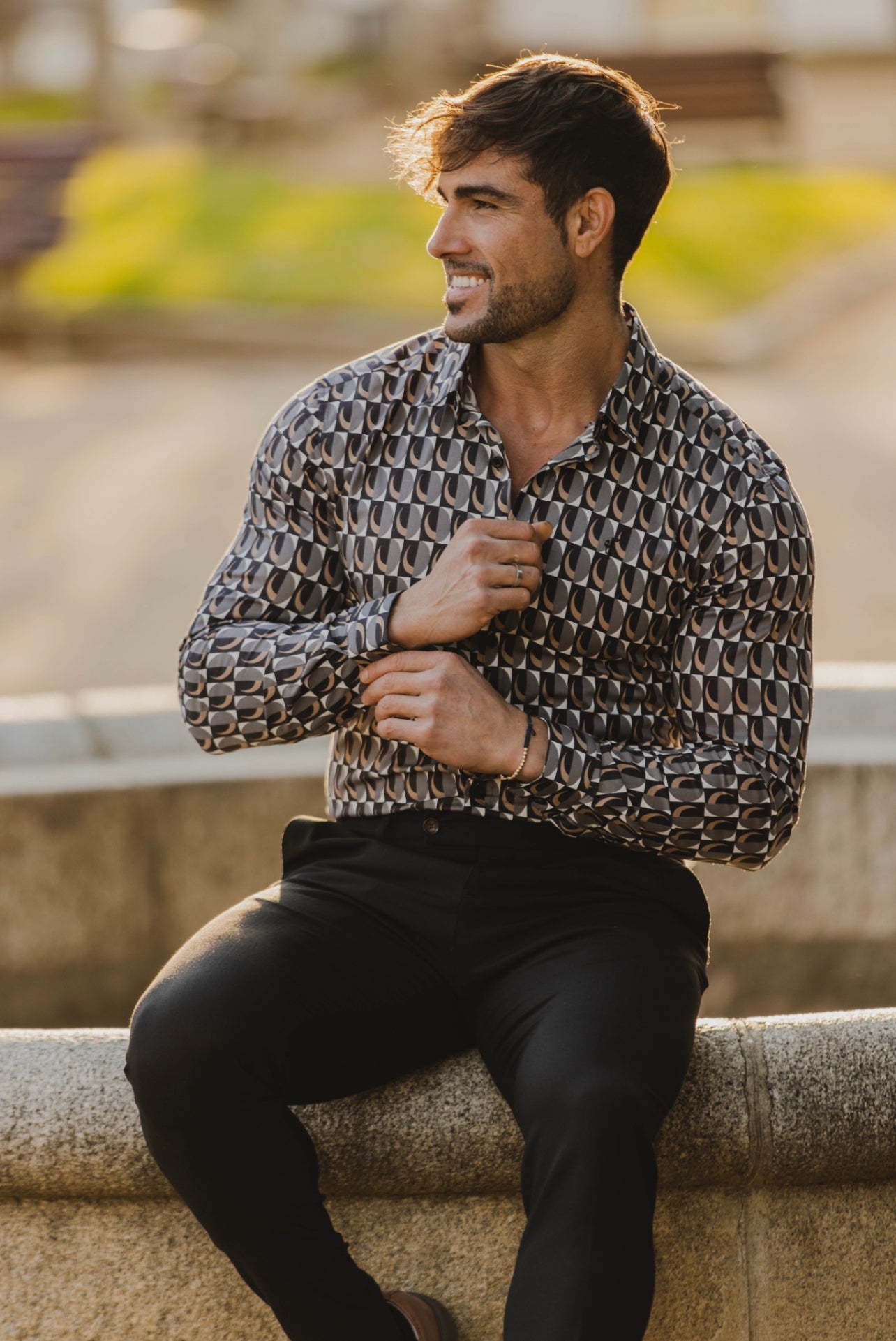 Super Slim Stretch Black Multi Retro Print Long Sleeve with Button Down Collar - FS910