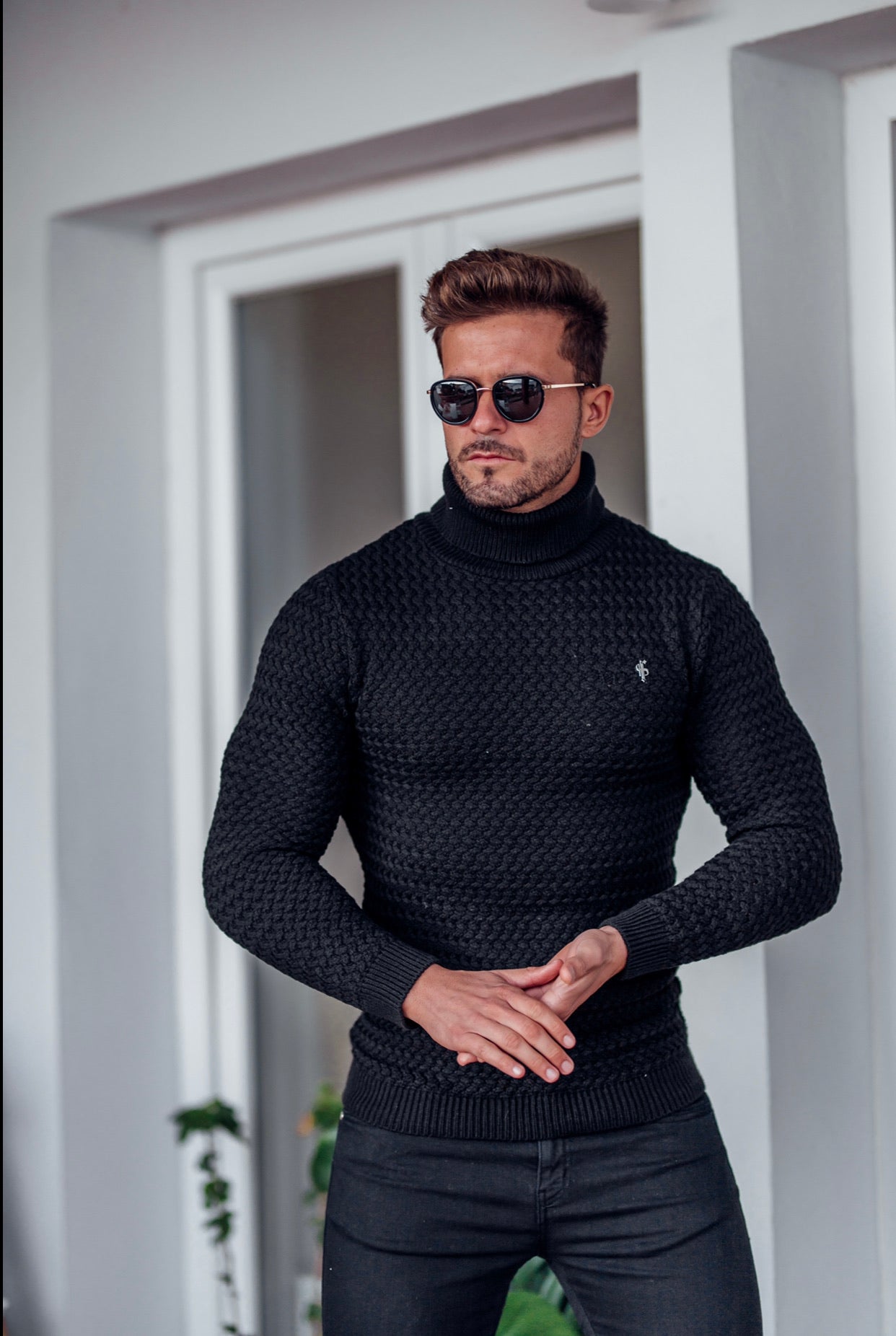 Black Knitted Roll Neck Weave Super Slim Jumper With Metal Decal - FSJ024