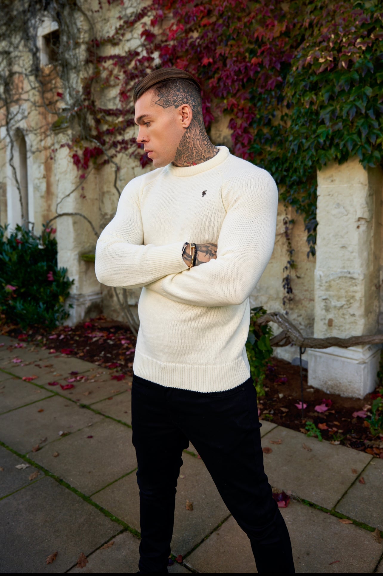 Off White Knitted Raglan Crew Super Slim Jumper With Metal Decal - FSJ052