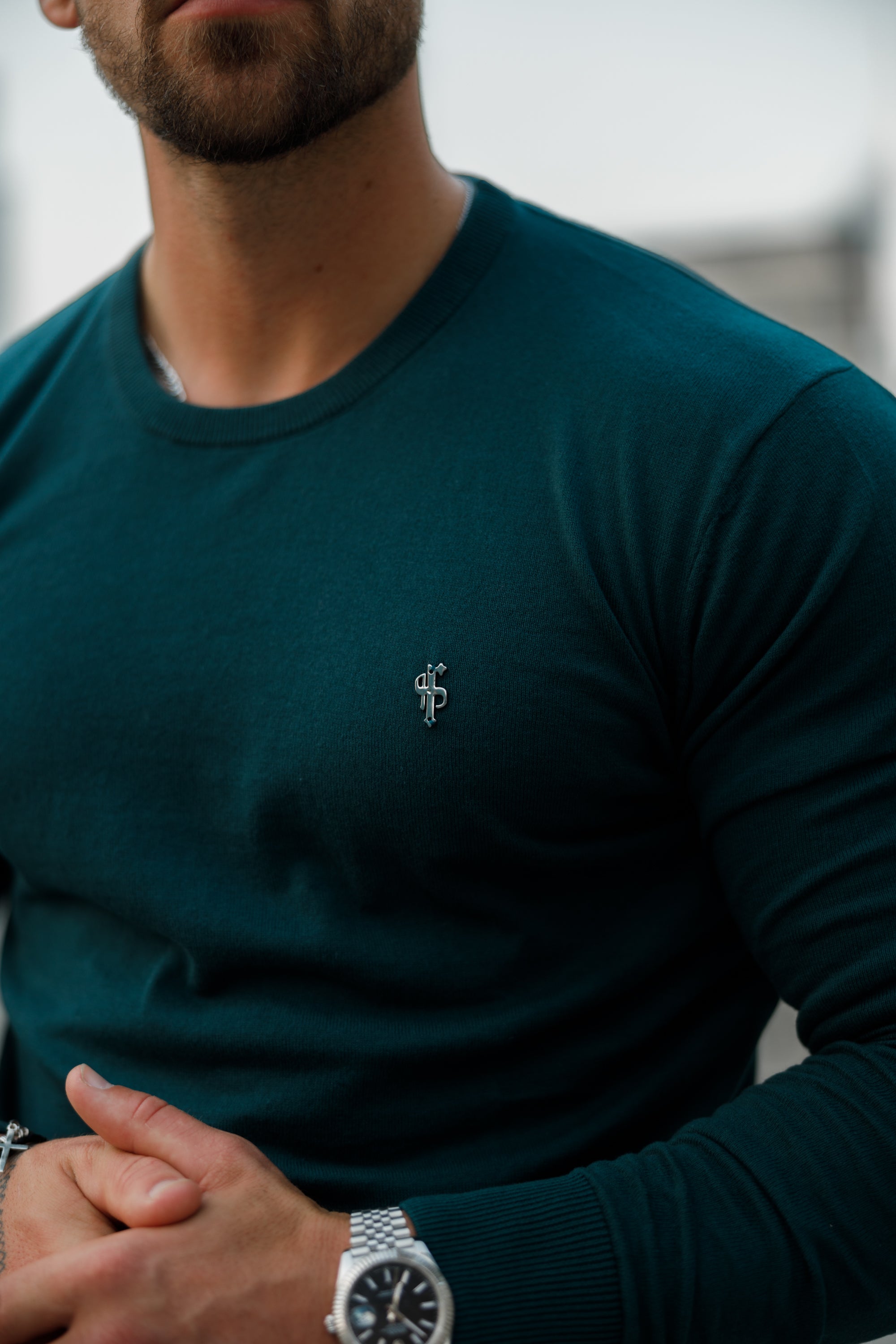 Classic Forest Green Light Weight Knitted Crew Neck with Metal Decal - FSN095