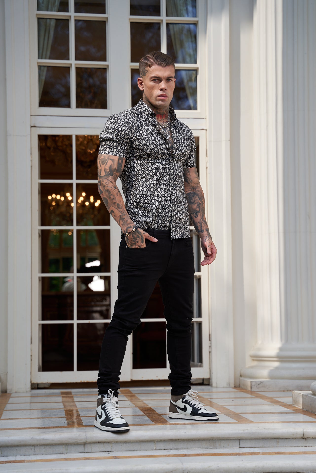Super Slim Stretch Black and Ecru Geo Flower Print Short Sleeve with Button Down Collar - FS787