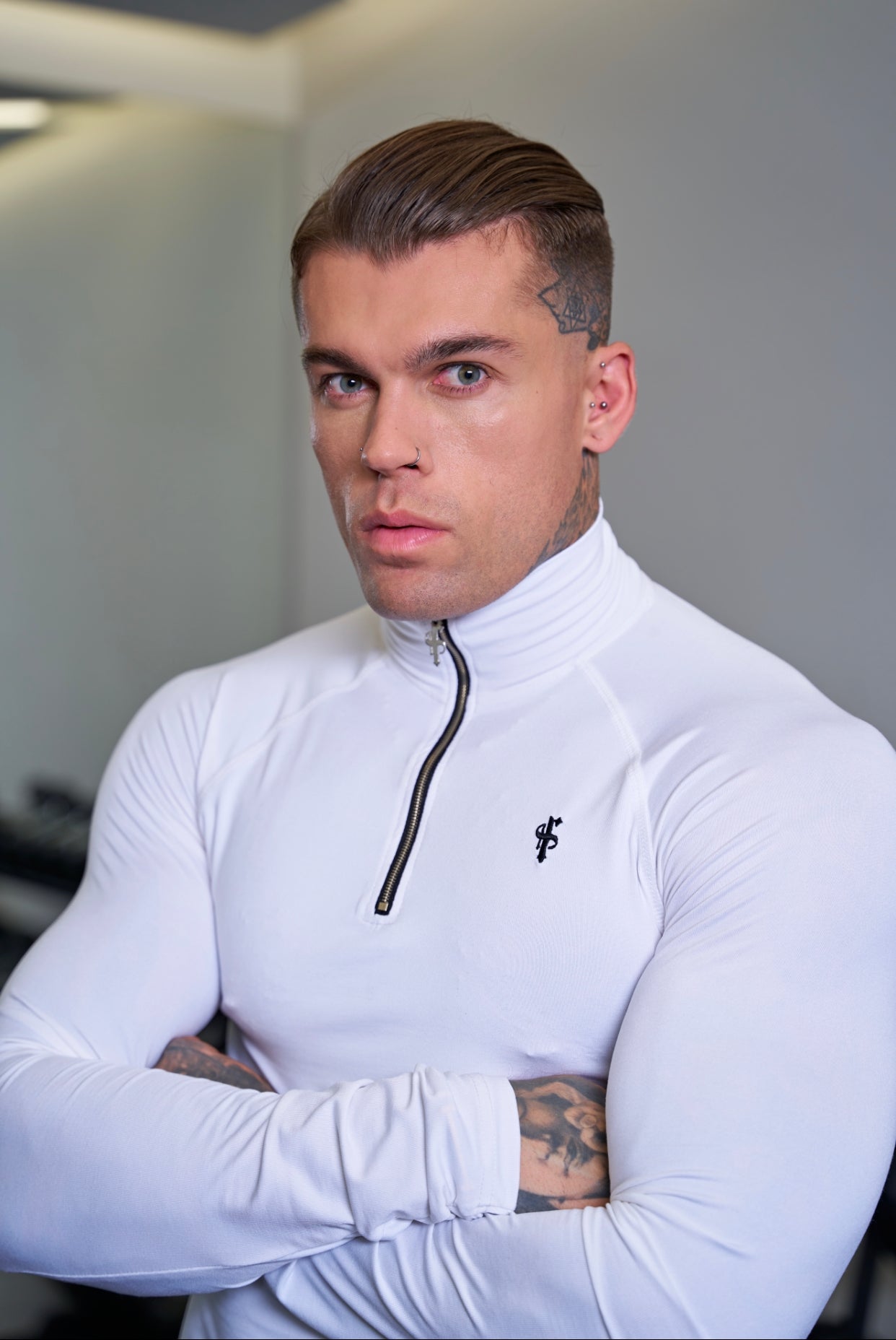 Long Sleeve White Half Zip Gym Top - FSH711