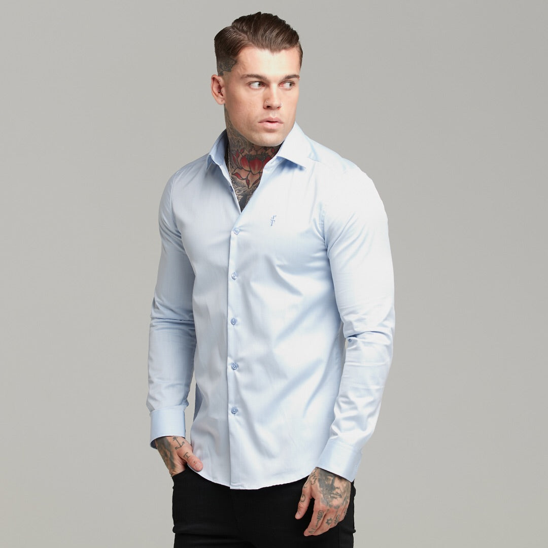 Classic Light Blue Twill Cutaway Collar - FS601