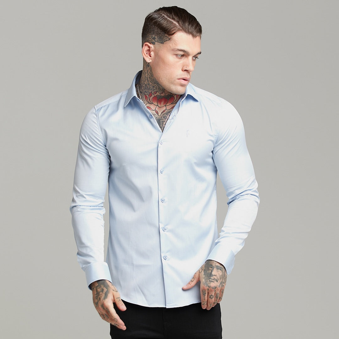 Classic Light Blue Twill Cutaway Collar - FS601
