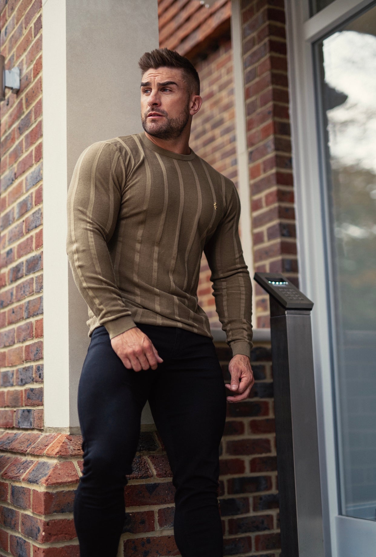 Classic Long Sleeve Olive Green Knitted Wide Rib Crew with Gold Emblem - FSH603