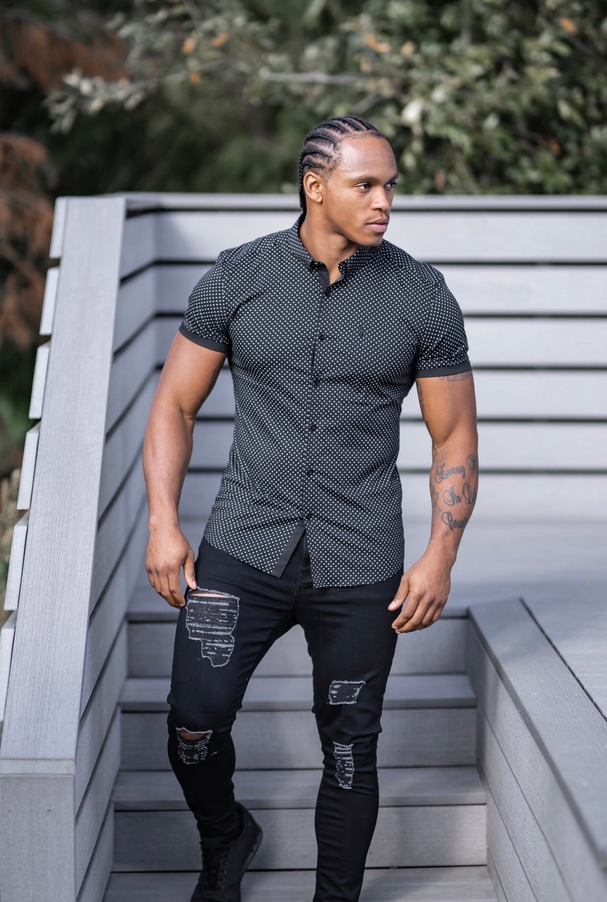 Super Slim Stretch Black & White Ditsy Print Short Sleeve FS412